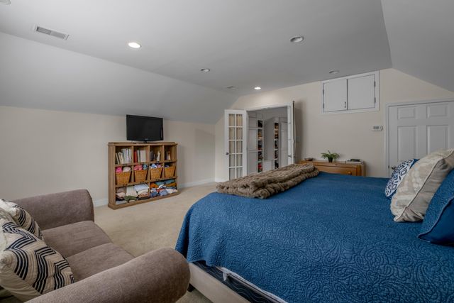 1028 Cooper Drive, Lexington, KY 40502