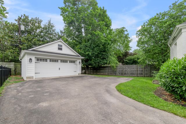 1028 Cooper Drive, Lexington, KY 40502