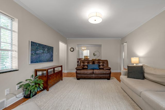 1028 Cooper Drive, Lexington, KY 40502