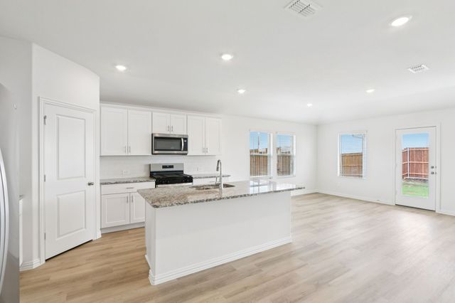 1376 Los Olmos Lane, Crandall, TX 75114