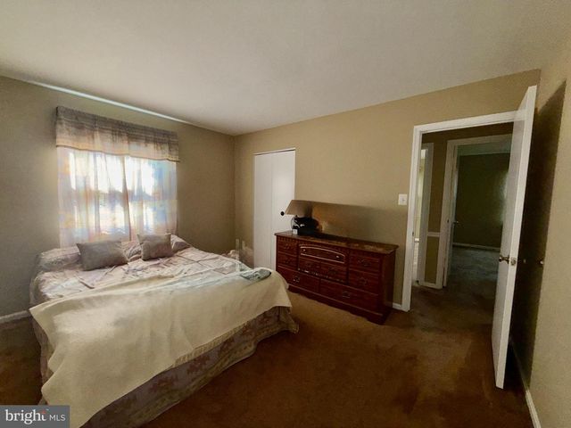 1311 E HOLLY AVE E, Sterling, VA 20164