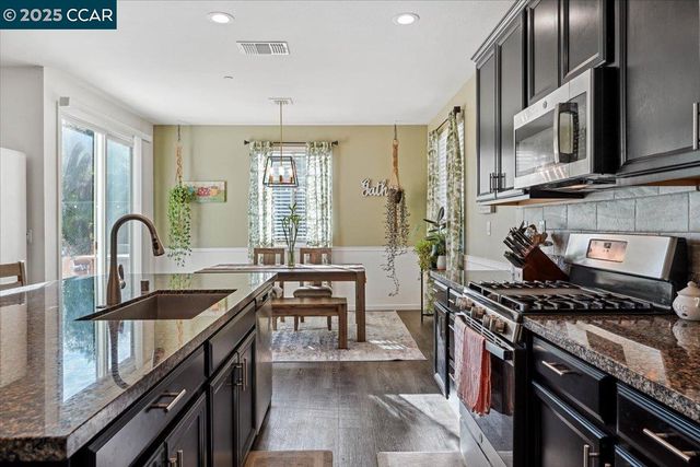4528 Benton St, Antioch, CA 94531