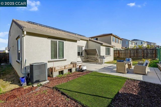 4528 Benton St, Antioch, CA 94531