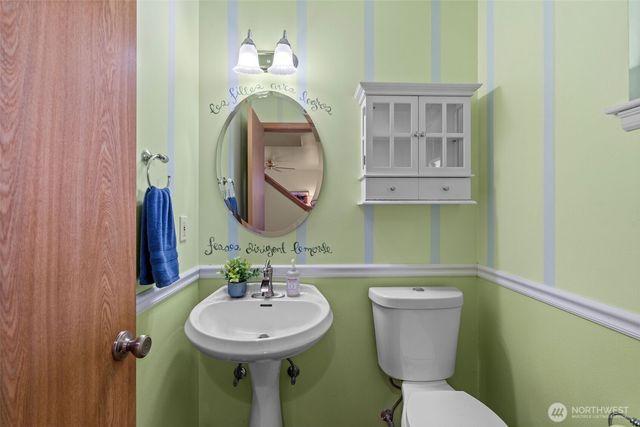 7284 Creek Wood Place NE, Bremerton, WA 98311