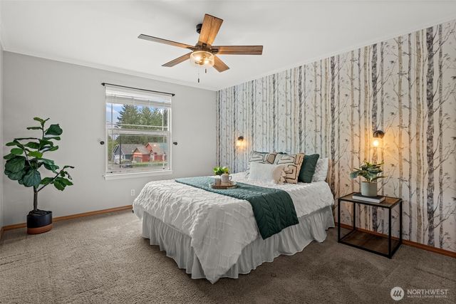 7284 Creek Wood Place NE, Bremerton, WA 98311