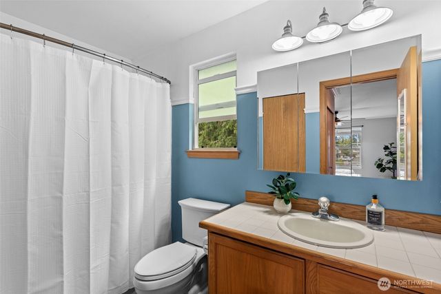 7284 Creek Wood Place NE, Bremerton, WA 98311