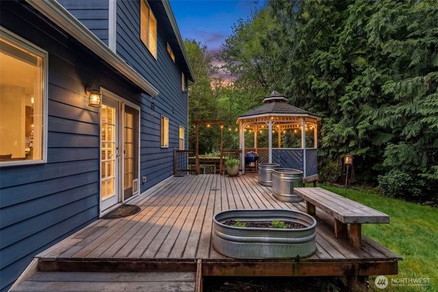 7284 Creek Wood Place NE, Bremerton, WA 98311