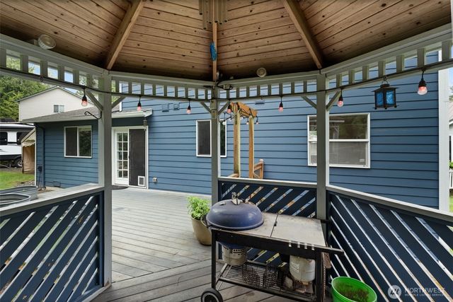 7284 Creek Wood Place NE, Bremerton, WA 98311