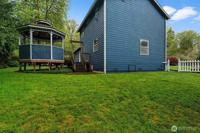 7284 Creek Wood Place NE, Bremerton, WA 98311