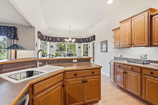 1832 La Belle Springs COURT, Oconomowoc, WI 53066