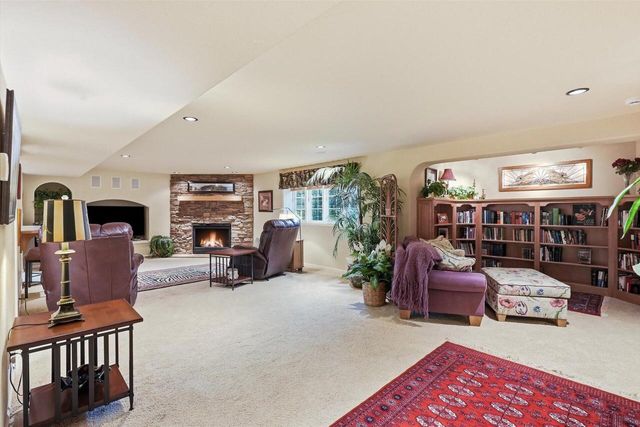 1832 La Belle Springs COURT, Oconomowoc, WI 53066