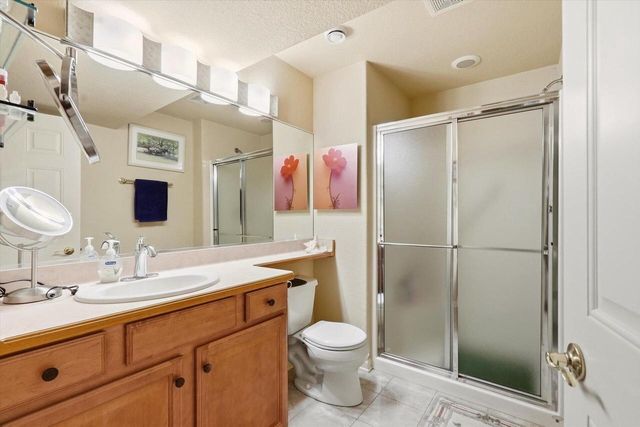 1832 La Belle Springs COURT, Oconomowoc, WI 53066