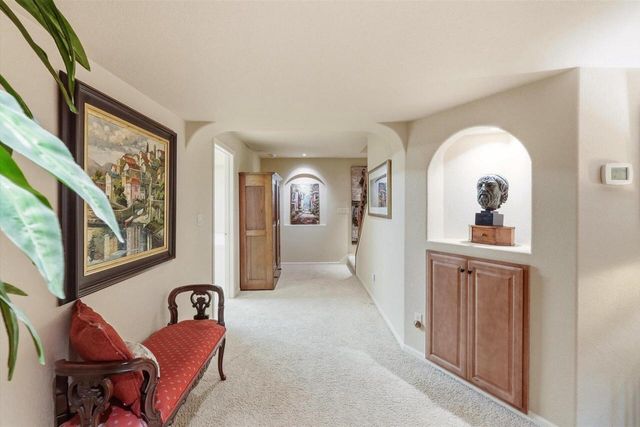 1832 La Belle Springs COURT, Oconomowoc, WI 53066
