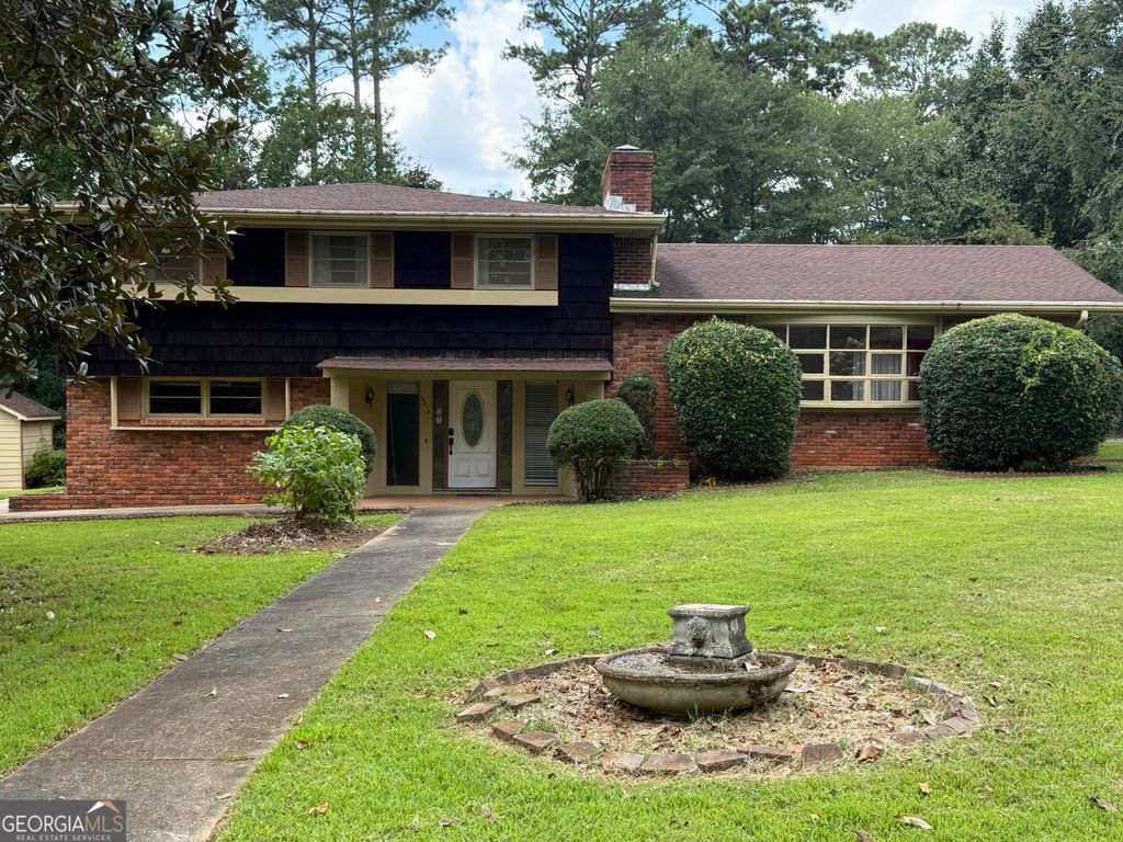 6214 Crestview Drive SE, Covington, GA 30014
