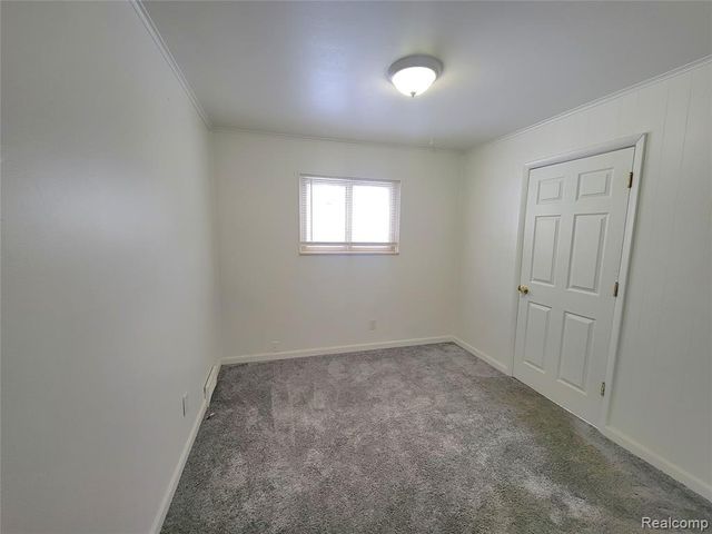 22321 Logue Avenue, Warren, MI 48091