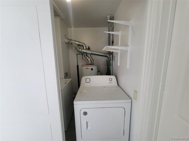 22321 Logue Avenue, Warren, MI 48091