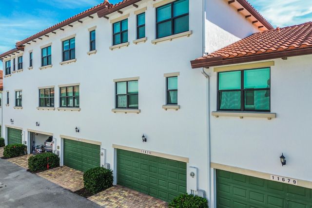 11675 SW 13th Court, Pembroke Pines, FL 33025