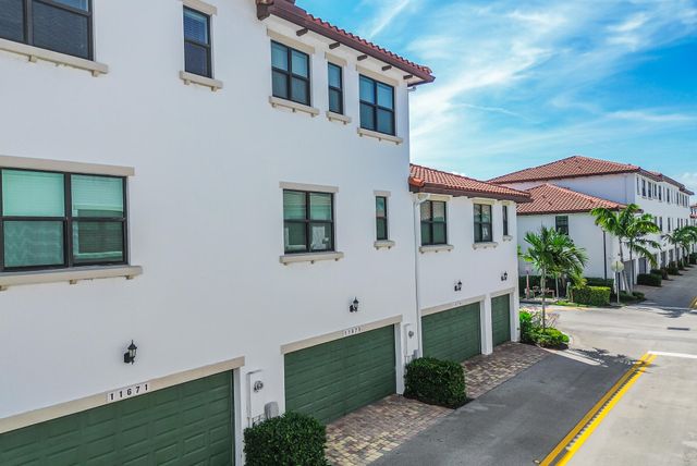 11675 SW 13th Court, Pembroke Pines, FL 33025