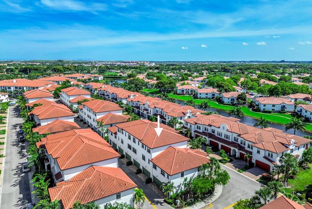 11675 SW 13th Court, Pembroke Pines, FL 33025
