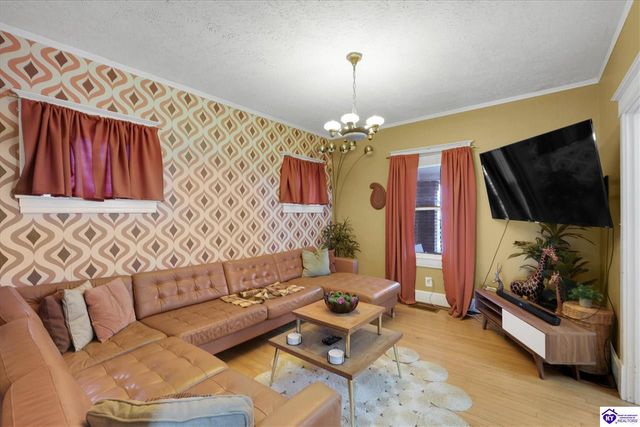 4720 S 3rd Street, Louisville, KY 40214