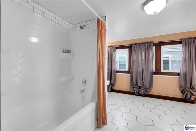 4720 S 3rd Street, Louisville, KY 40214