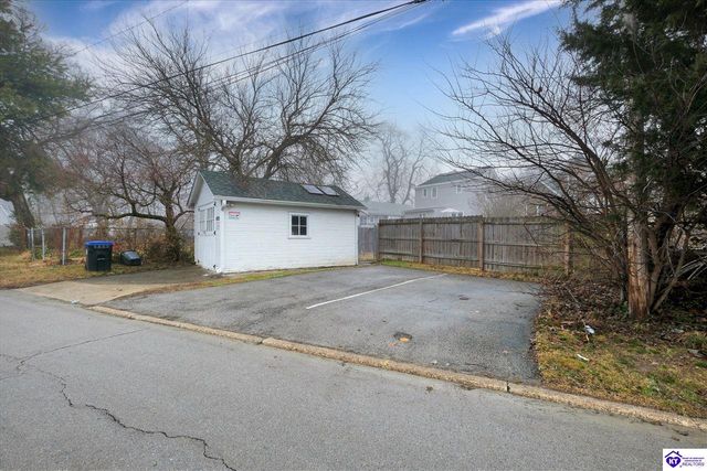 4720 S 3rd Street, Louisville, KY 40214