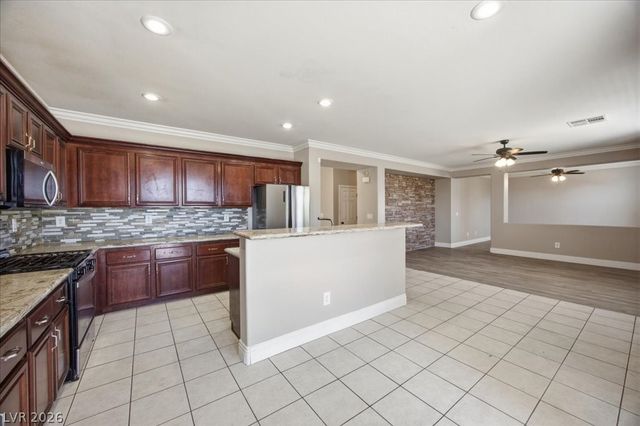 6112 Silken Saddle Street, North Las Vegas, NV 89031