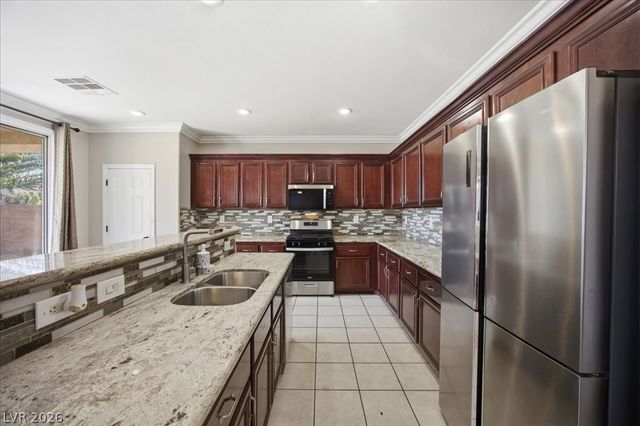 6112 Silken Saddle Street, North Las Vegas, NV 89031