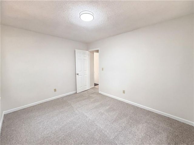 420 Creekside Lane, Woodstock, GA 30188