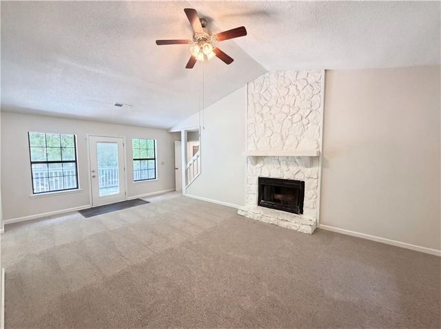 420 Creekside Lane, Woodstock, GA 30188