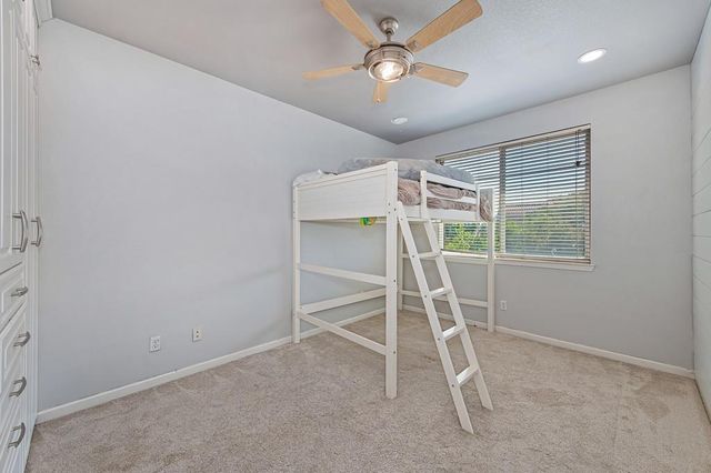 4060 Clarewood Way, Sacramento, CA 95835