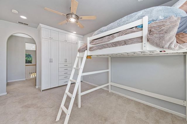 4060 Clarewood Way, Sacramento, CA 95835