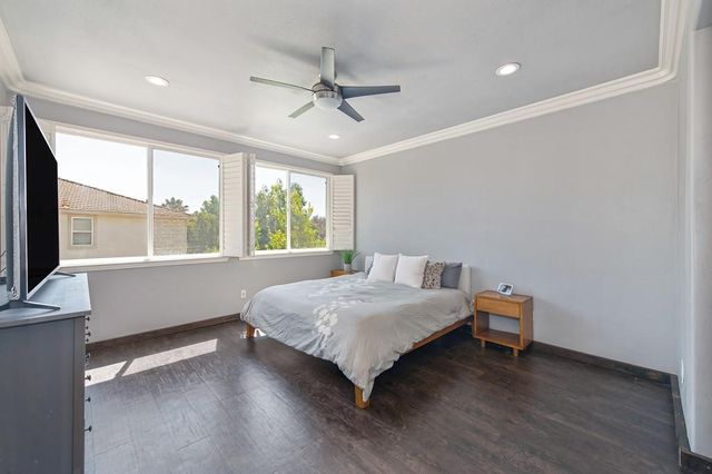 4060 Clarewood Way, Sacramento, CA 95835