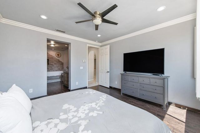 4060 Clarewood Way, Sacramento, CA 95835