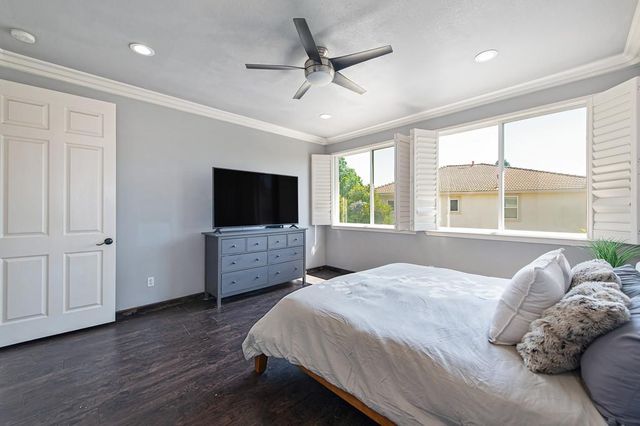 4060 Clarewood Way, Sacramento, CA 95835