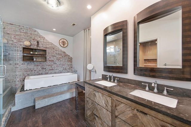 4060 Clarewood Way, Sacramento, CA 95835
