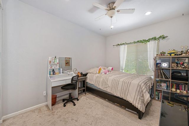 4060 Clarewood Way, Sacramento, CA 95835
