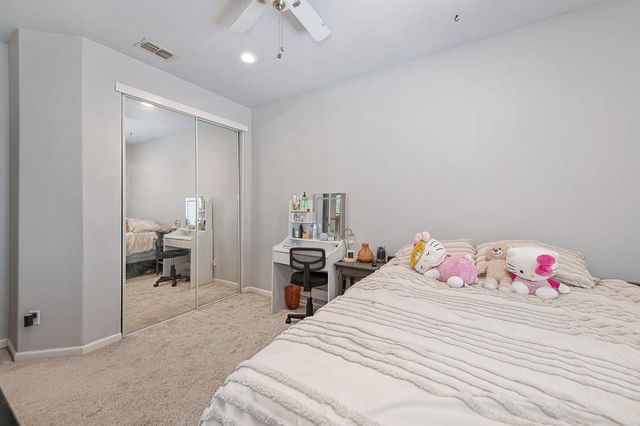 4060 Clarewood Way, Sacramento, CA 95835
