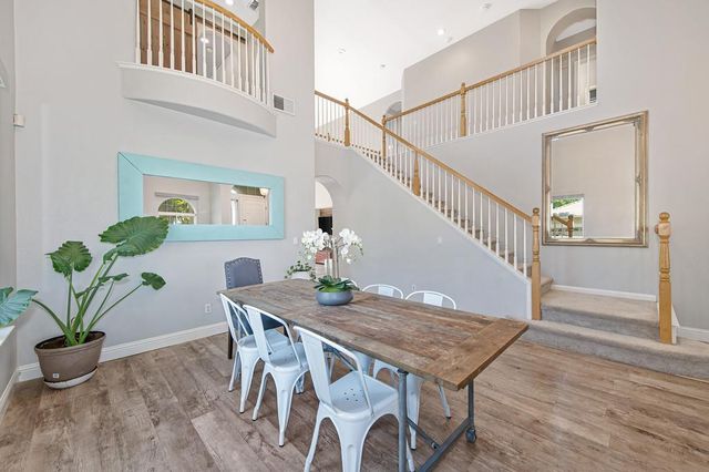 4060 Clarewood Way, Sacramento, CA 95835