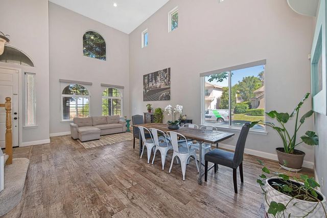 4060 Clarewood Way, Sacramento, CA 95835