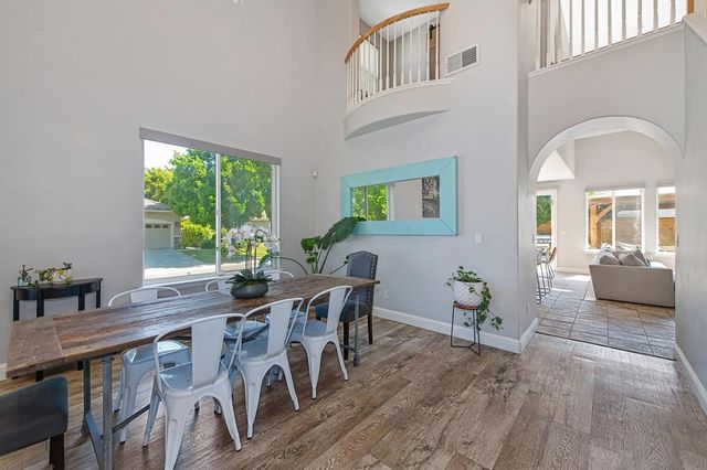4060 Clarewood Way, Sacramento, CA 95835