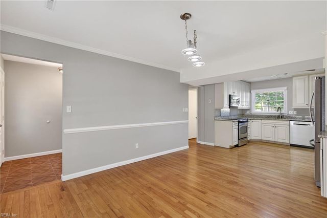 1059 Clipper DR, Hampton, VA 23669