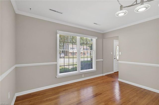 1059 Clipper DR, Hampton, VA 23669