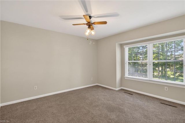 1059 Clipper DR, Hampton, VA 23669