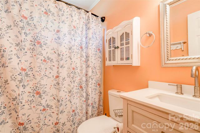 201 Skycrest Avenue, Shelby, NC 28152