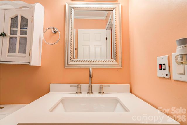 201 Skycrest Avenue, Shelby, NC 28152
