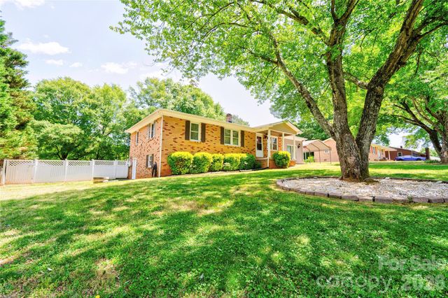 201 Skycrest Avenue, Shelby, NC 28152