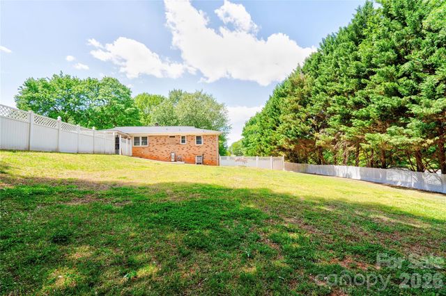 201 Skycrest Avenue, Shelby, NC 28152