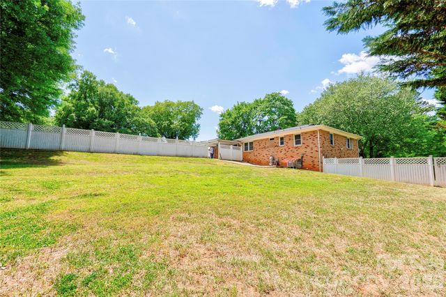201 Skycrest Avenue, Shelby, NC 28152