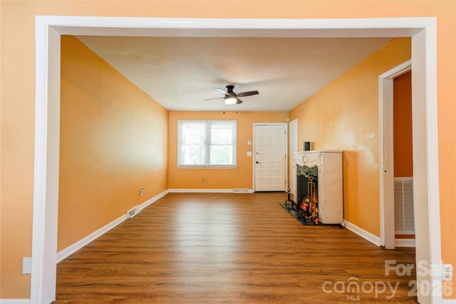 201 Skycrest Avenue, Shelby, NC 28152